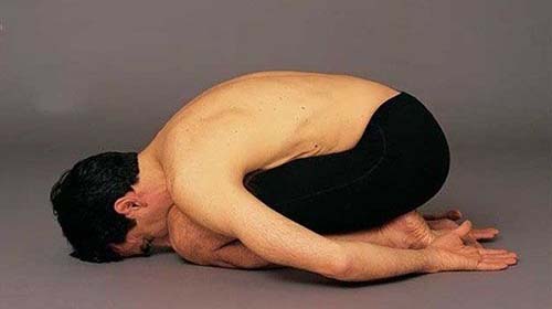 Bài tập Yoga tư thế bào thai